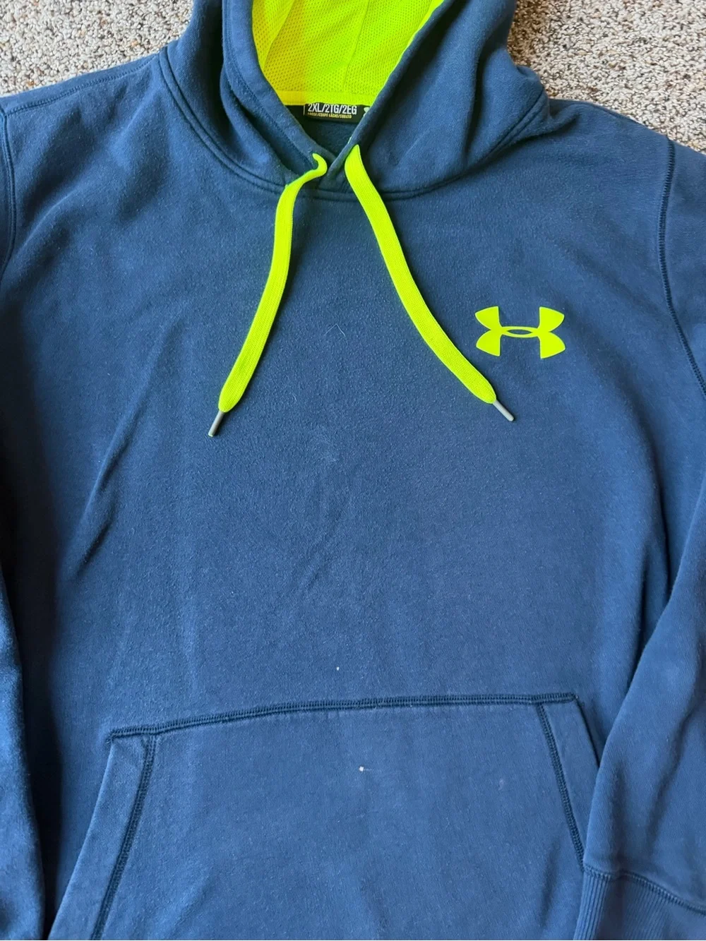 Under Armour Mens 2XL Hoodie Navy Neon Yellow Loose Fit Pullover Sweatshirt XXL